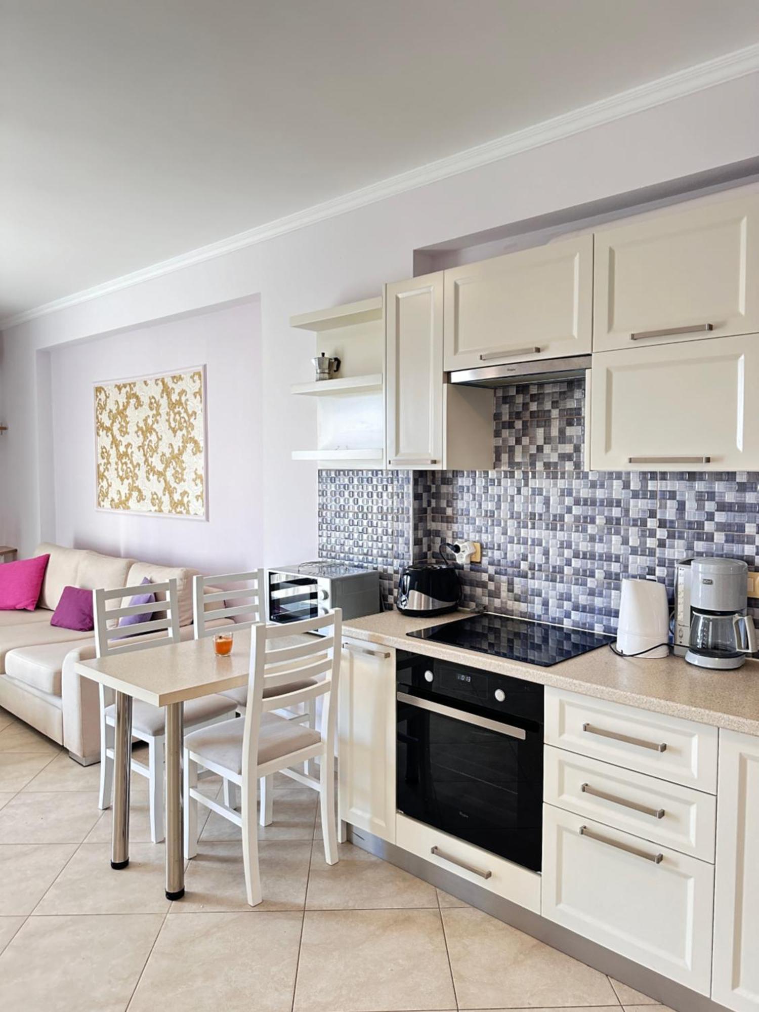 Violet Sea View Apartment Sarandë Eksteriør billede